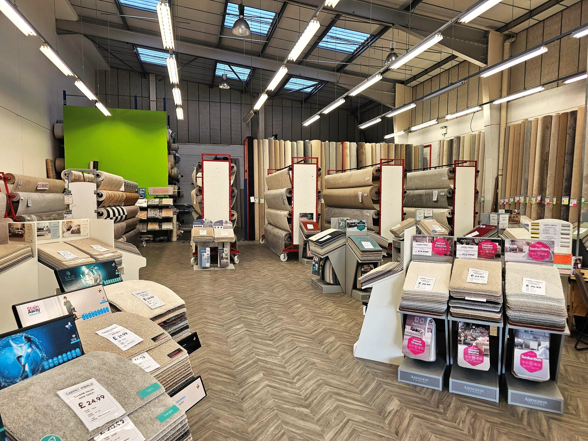 Carpet World London shop front in Chingford E4 – family-run flooring specialists